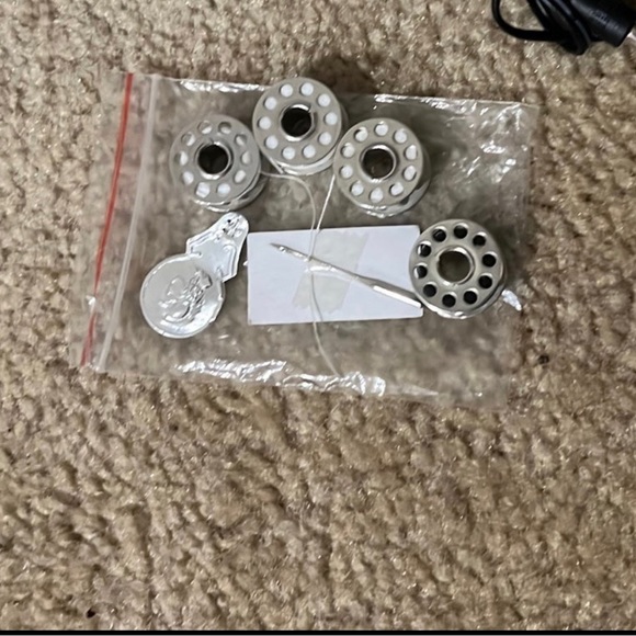 UKICRA CBT-0307 mini sewing machine - Picture 5 of 5